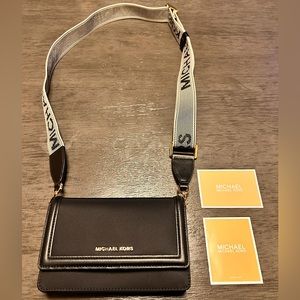 MICHAEL KORS Jet Set Small Nylon Gabardine Smartphone Crossbody Bag